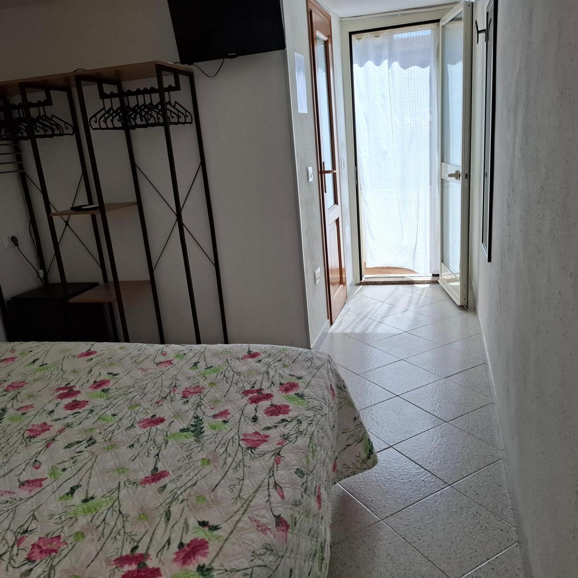 Phiniscollis B&B La Caletta Extérieur photo